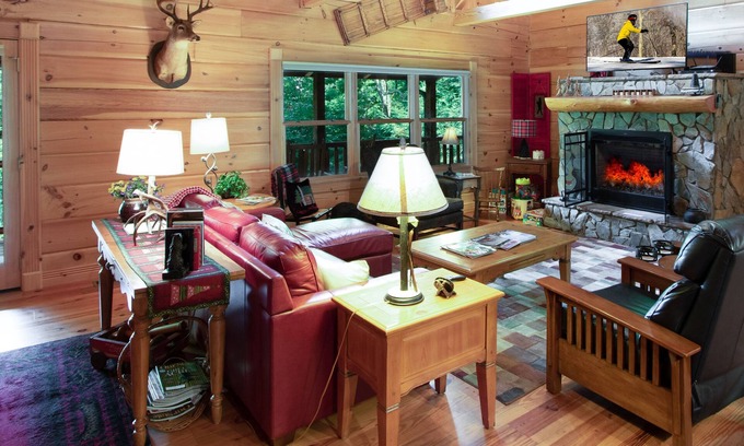 Sugar Mountain Cabin | 'Sugar Getaway' - Updated and Private!