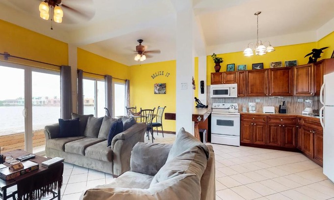 San Pedro Apartment | Suite F101 Mara Laguna