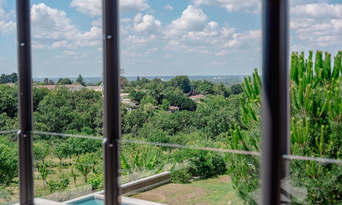 Carignan-de-Bordeaux Apartment | Suite haut de gamme dans domaine luxuriant