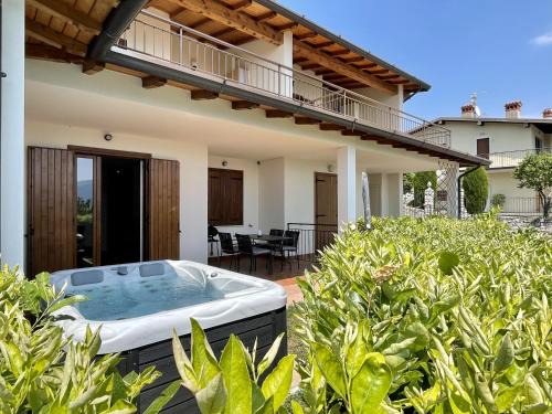 Oldesio Apartment | Suite Perlago