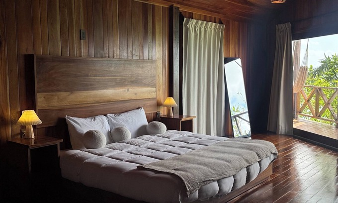 Bacalar Cabin | Suite with lagoon view, balcony and private pier