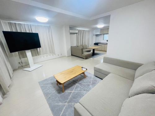 Yokosuka Apartment | SUITE YONEGAHAMA l 米が浜通