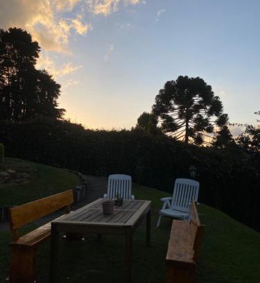 Vila Inglesa Bed & Breakfast | Suites no Alto do Capivari