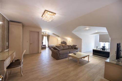 Lefkada Apartment | SUITES PIROFANI