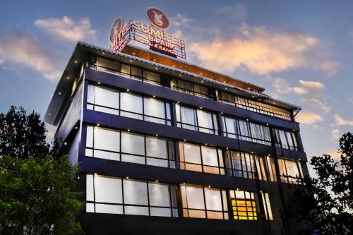 Darjeeling Hotel | Sumitel JB Park