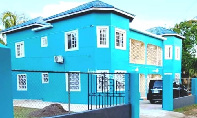 Santa Cruz House | Summaz Place!
