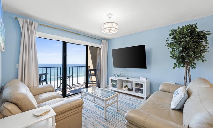 Holiday Beach Condo | Summerhouse 701A - Beachfront, 2 Pools, Free Activities Incl, Hot Tub, East End