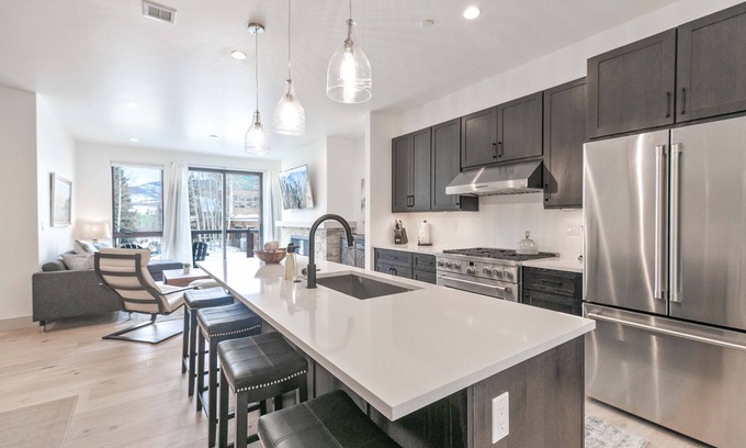 Silverthorne House | Summit Blue Townhome: Upscale Retreat On The Blue River