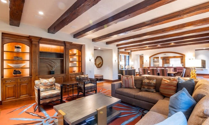 Elkhorn Cottage | Sun Valley Resort, The Chateau