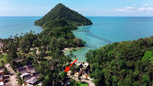 Klong Son Villa | Sunbay Villa by Utalay Koh Chang