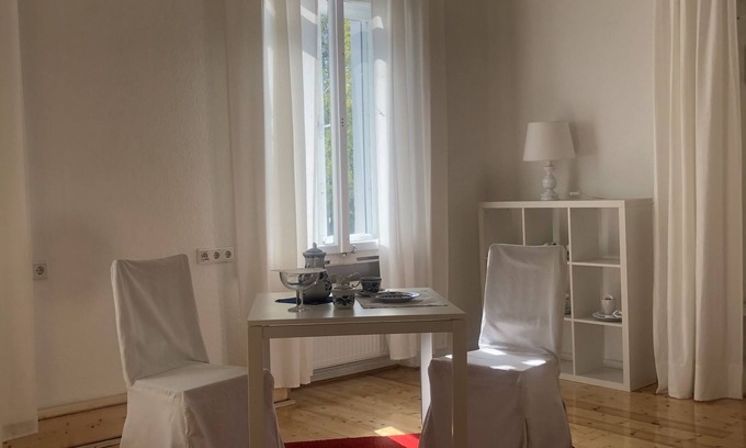 Gemarkung Langerfeld Apartment | Sunny 1-room apartment