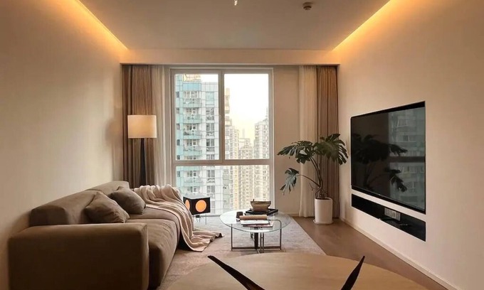 Xuhui Apartment | Sunny Abode鼎园C Newly renovated near Xintiandi
