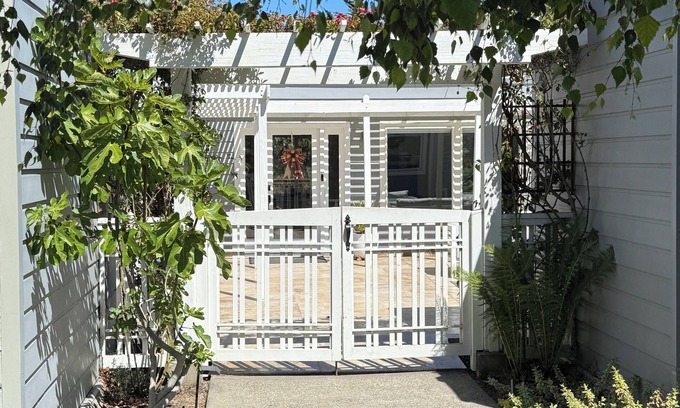 Mill Valley House | Sunny and Stylish 4 bedroom Mill Valley Home!