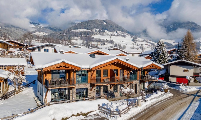 Walchen Apartment | Sunny apartment close to Zell am See with terrace
