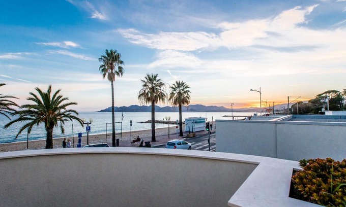 Cannes City Centre Apartment | Sunny Beach Resort by Connexion