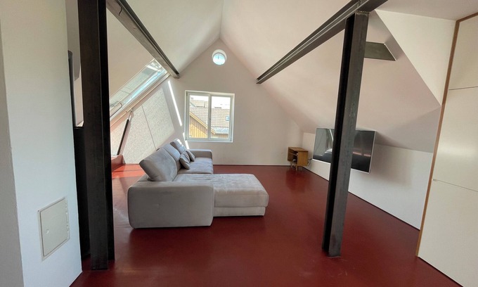 Bregenz Apartment | Sunny haven by Lake Constance