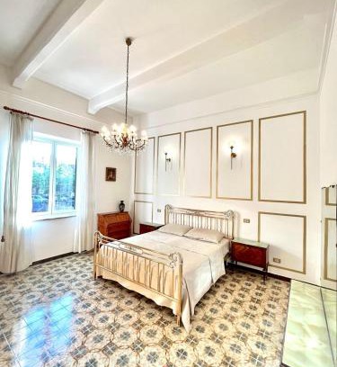 Kalsa Apartment | Sunny Home