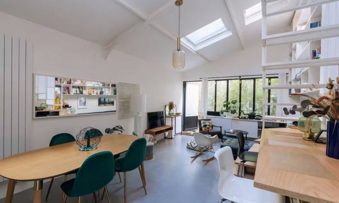 Porte-Saint-Martin Apartment | Sunny Parisian Flat by Canal Saint-Martin