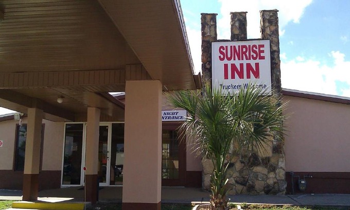 Bradenton Hotel | Sunrise Inn - Bradenton