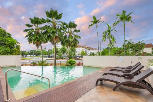 Cairns North Apartment | Sunrise Palms - Resort-style Escape by the Esplanade