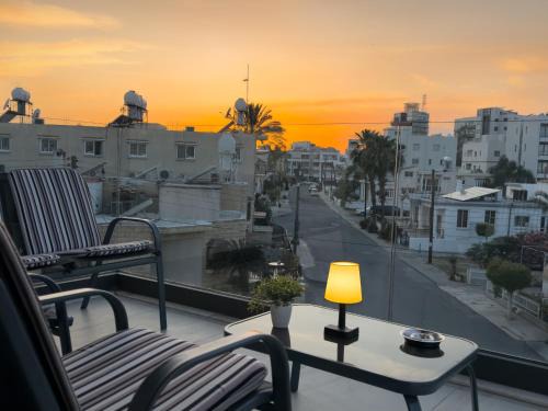 Larnaca Apartment | Sunset Balcony and Espresso Station Apartment