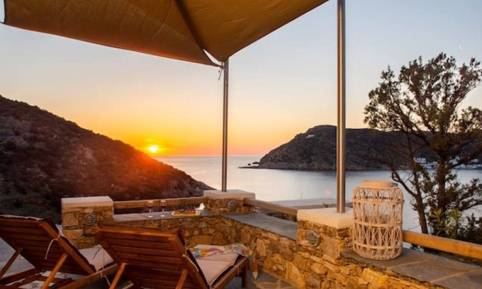 Vathi Cottage | SUNSET COAST HOUSE - 2 STEPS AWAY FROM ISOLATED BEACH