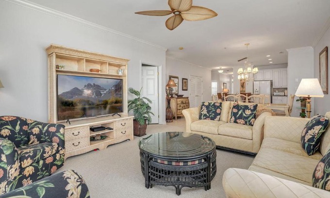 Sunset Island Apartment | Sunset Island Luxury 3BR Unit – Free Linen Package