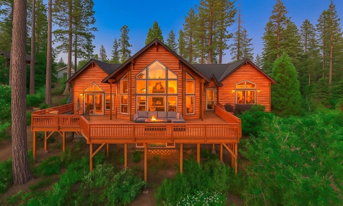 Shaver Lake Cabin | Sunset Mountain ~ Hot Tub, Fire Table, Epic Views