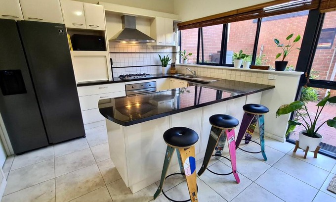 Fremantle House | Sunset views over South Fremantle