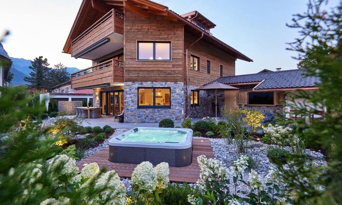 Garmisch-Partenkirchen Apartment | Sunshine Apartment Spirit of Deer