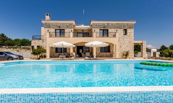 Lasa Villa | SunShine Villa Paphos