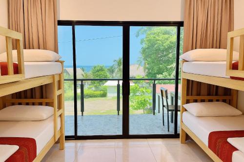 Tamanique Hostel | Sunzal Surf Garden - El Tunco