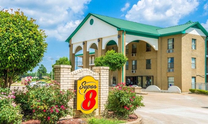 Lakeland Hotel | Super 8 by Wyndham Lakeland