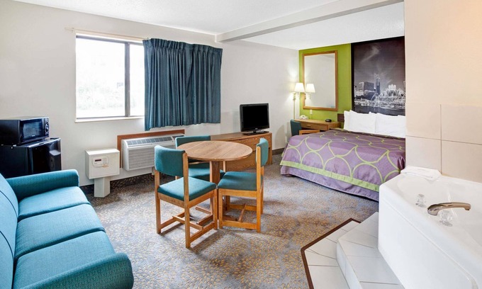 Mokena Hotel | Super 8 by Wyndham Mokena/Frankfort/I-80