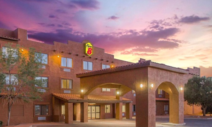 Page Hotel | Super 8 by Wyndham Page/Lake Powell