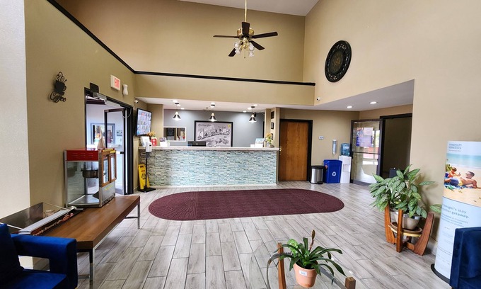 Pine Bluff Hotel | Super 8 by Wyndham Pine Bluff