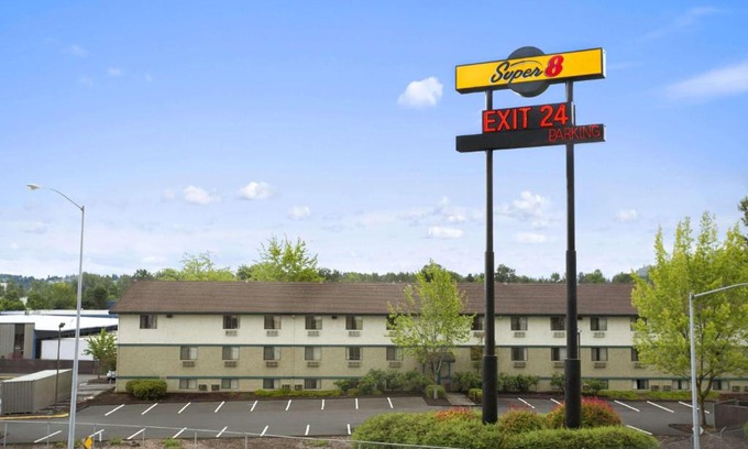 Parkrose Hotel | Super 8 by Wyndham Portland Airport