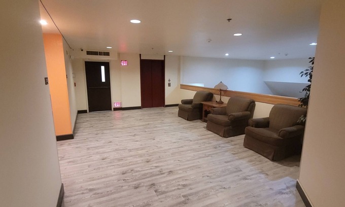 Show Low Hotel | Super 8 by Wyndham Show Low