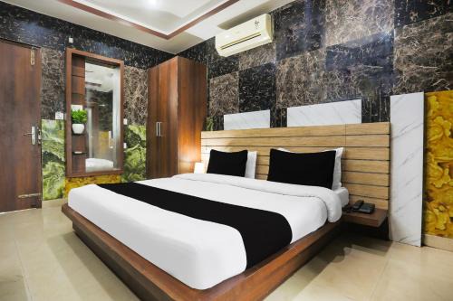 Haldwani Hotel | Super Collection O Tikonia