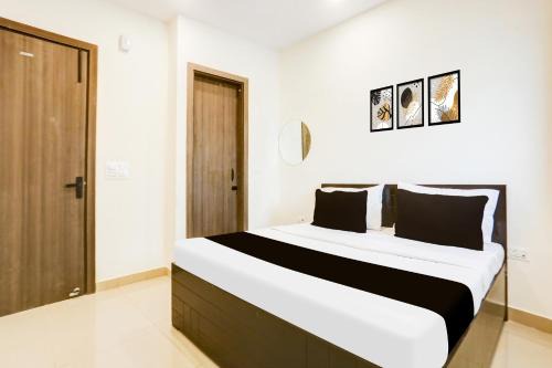 Janakpuri Hotel | Super Hotel O A K Residency