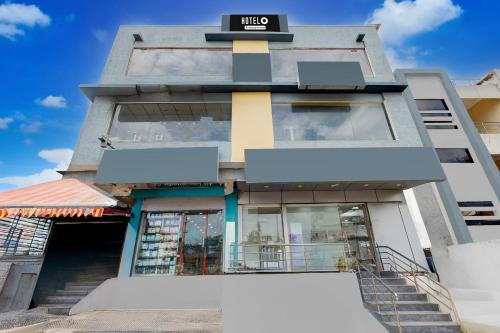 Bheemili Hotel | Super Hotel O Bheemili Beach Visakhapatnam