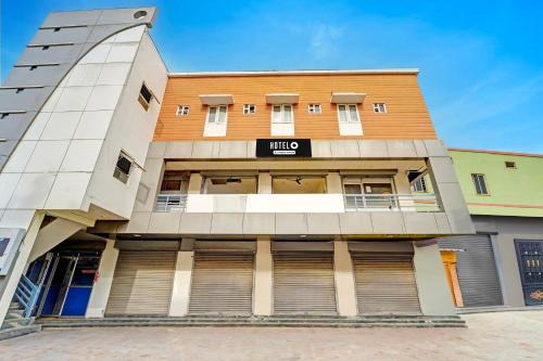 Dindigul Hotel | Super Hotel O Dindugal Bus Terminal Formerly GK Building