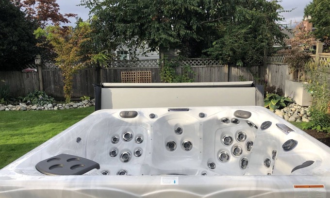 District of North Vancouver House | Super private self contained 1 bedroom, 1 bathroom minutes to downtown Vancouver