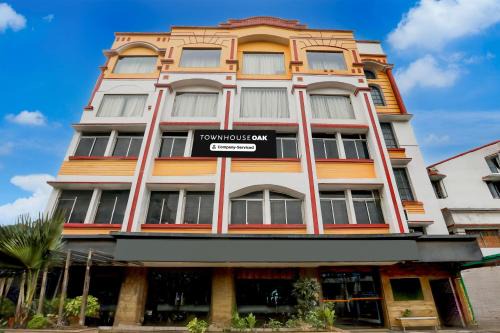 Dhanbad Hotel | Super Townhouse Oak Dhanbad Near SSLNT College formerly Kapson