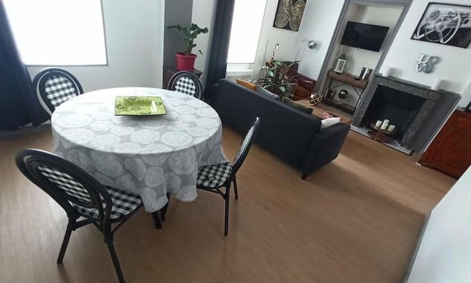 Thenon Apartment | superbe appartement avec terrasse