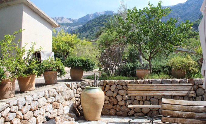 Soller House | Superbly located Soller townhouse with pool, just 6 minutes walk from the square