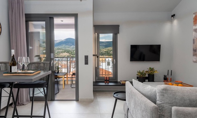 Kefalonia House | Superior Suite with sea views to Argostoli bay