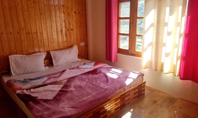 Keylong House | SURAJ HOME STAY KEYLONG