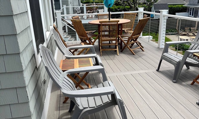 Easton's Point House | Surfside! Fantastic Beach House, Near Restaurants, Cliff Walk, Close to Downtown