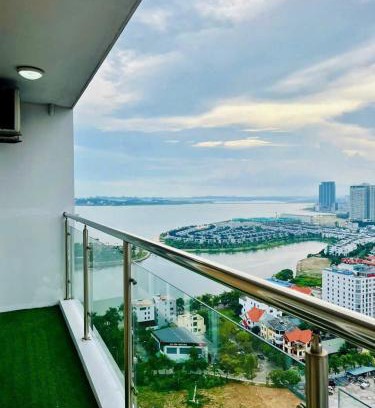 Bai Chay Apartment | Suri Rose 2BR Sea View Apt near Beach, SunWorld